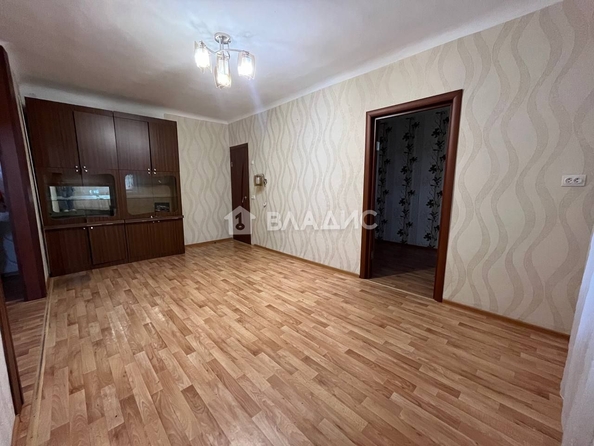 
   Продам 2-комнатную, 43 м², Родины ул, 2

. Фото 6.