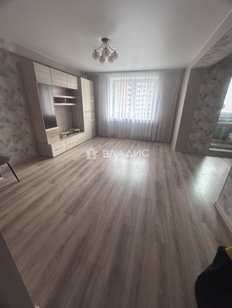 
   Продам 3-комнатную, 72.5 м², 0-я (СНТ Сибиряк тер) ул, 1/1

. Фото 9.