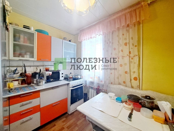 
   Продам 2-комнатную, 42 м², Октябрьская ул, 28

. Фото 5.