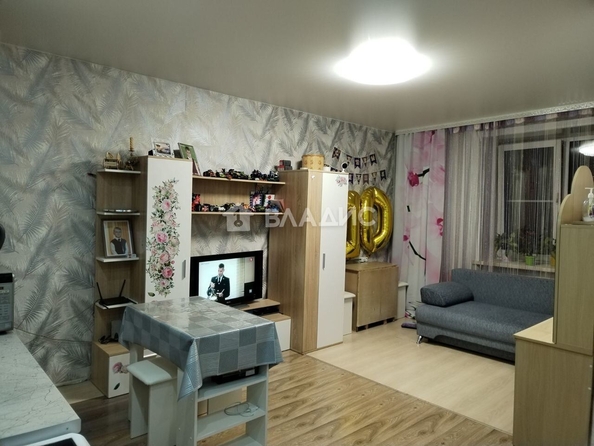 
   Продам 1-комнатную, 31 м², Родины ул, 4

. Фото 7.