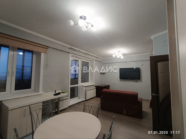 
   Продам 1-комнатную, 41.1 м², Ринчино ул, 2В

. Фото 3.