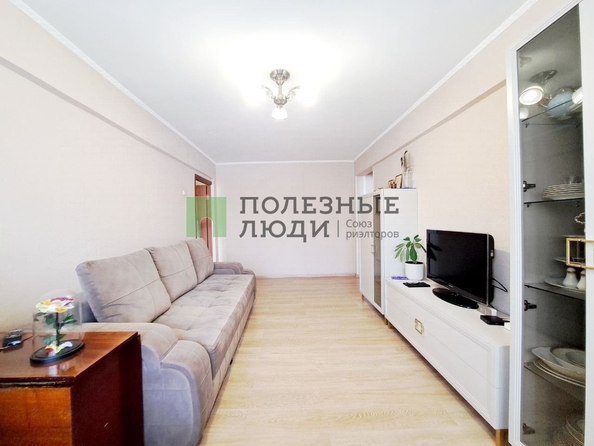 
   Продам 2-комнатную, 49.1 м², Строителей ул, 26

. Фото 7.