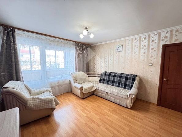 
   Продам 3-комнатную, 66.8 м², Шумяцкого ул, 27

. Фото 1.