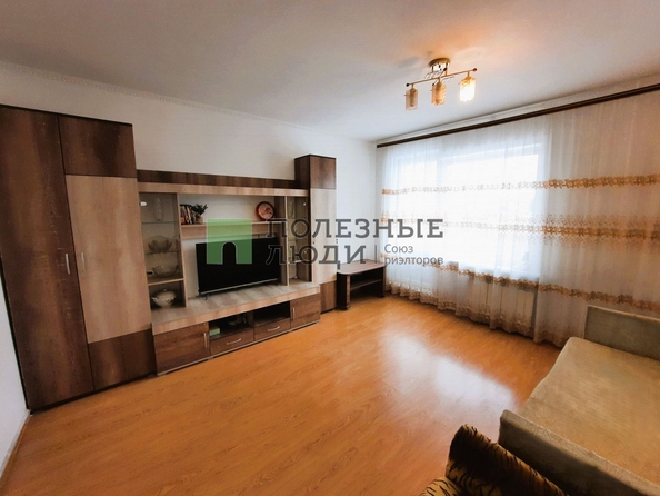 
   Продам 2-комнатную, 48.5 м², Тулаева ул, 152

. Фото 8.