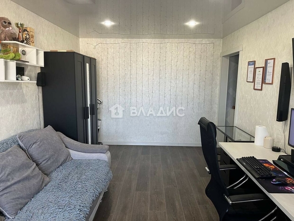 
  Продается 2-комн. квартира, 42.5 м², Камова ул, д. 5
. Фото 4.