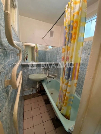
  Продается 2-комн. квартира, 43 м², Комарова ул, д. 8
. Фото 1.