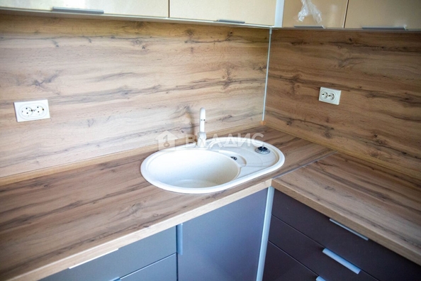 
  Продается 3-комн. квартира, 50.1 м², Октябрьская ул, д. 27
. Фото 3.