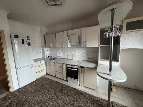 
  Продается 2-комн. квартира, 60 м², Солнечная ул, д. 28
. Фото 1.