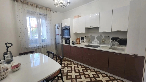 
  Продам 2-комн. квартиру 56.4 м². Фото 4.