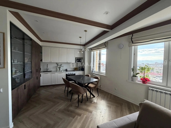 
  Продам 3-комн. квартиру 75.14 м², в ЖК Октябрь. Фото 3.