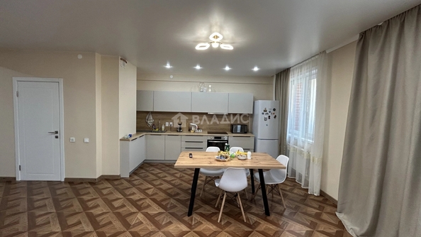 
  Продам 2-комн. квартиру 64.9 м². Фото 4.