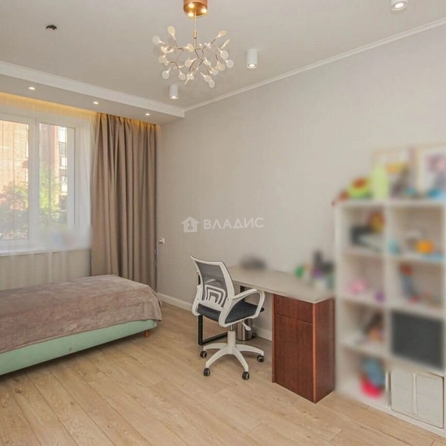 
  Продам 4-комн. квартиру 150 м². Фото 9.