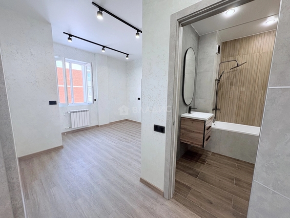 
  Продам 2-комн. квартиру 42.3 м². Фото 1.