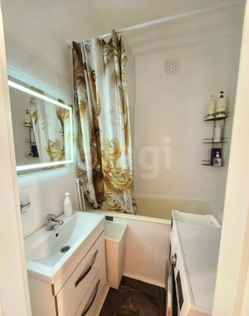 
  Продается 4-комн. квартира 67.2 м². Фото 9.