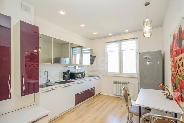 
  Продается 2-комн. квартира 60.3 м². Фото 1.