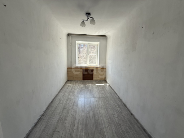 
  Продается 4-комн. квартира 63 м². Фото 7.