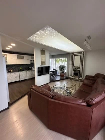 
  Продается 4-комн. квартира 117.1 м². Фото 2.