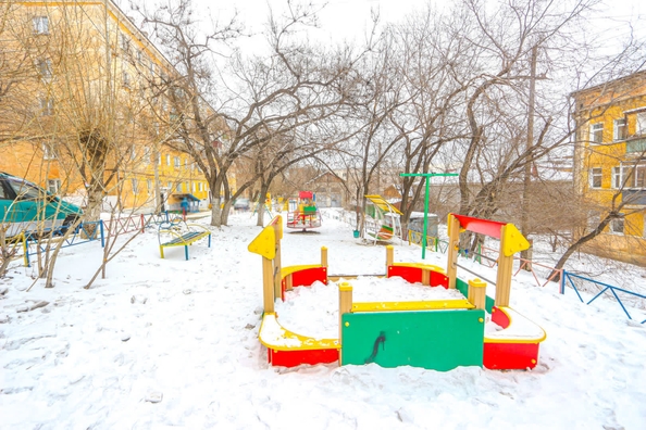 
  Продается 4-комн. квартира 64.9 м². Фото 42.