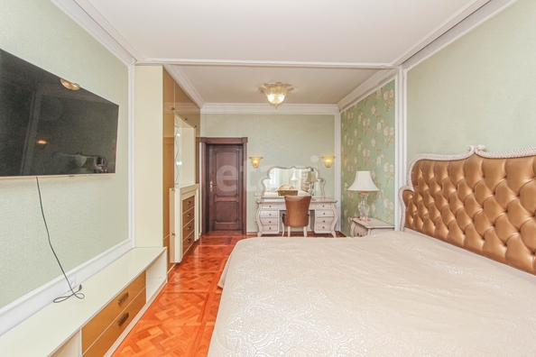 
  Продается 4-комн. квартира 244.6 м². Фото 17.