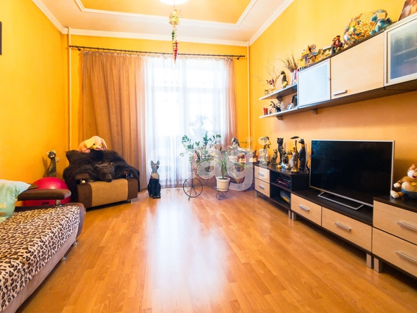 
  Продается 3-комн. квартира 140.4 м². Фото 1.
