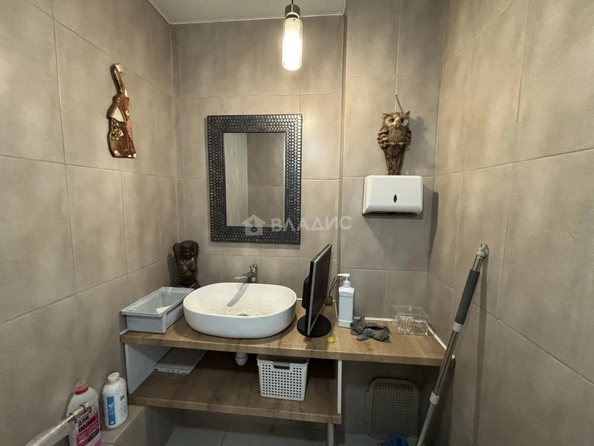 
  Продам универсальное помещение 139.4 м². Фото 5.