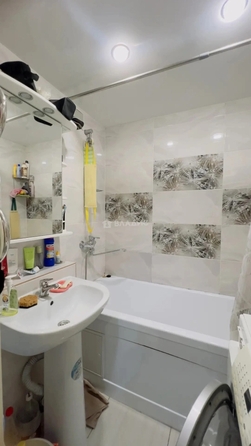 
  Продам 3-комн. квартира 65.4 м². Фото 7.