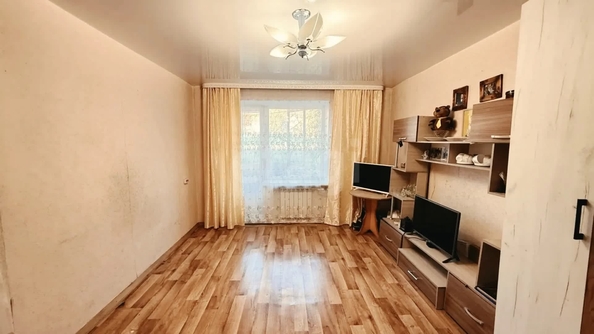 
  Продается 3-комн. квартира 62 м². Фото 1.