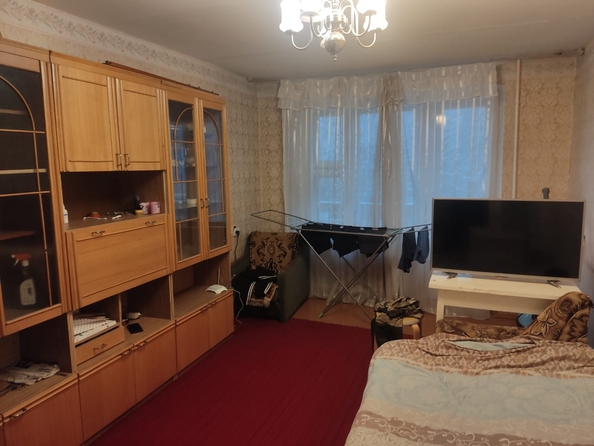 
   Продам 2-комнатную, 54 м², Героев Труда ул, 49

. Фото 6.