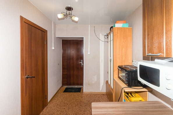 
   Продам 1-комнатную, 18.1 м², Байкальская ул, 237

. Фото 4.