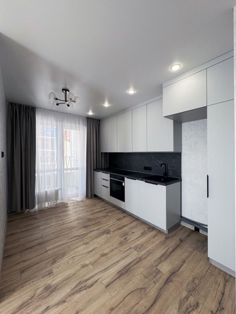 
   Продам 2-комнатную, 56.2 м², Центральная ул (Стрижи кв-л), 15

. Фото 5.