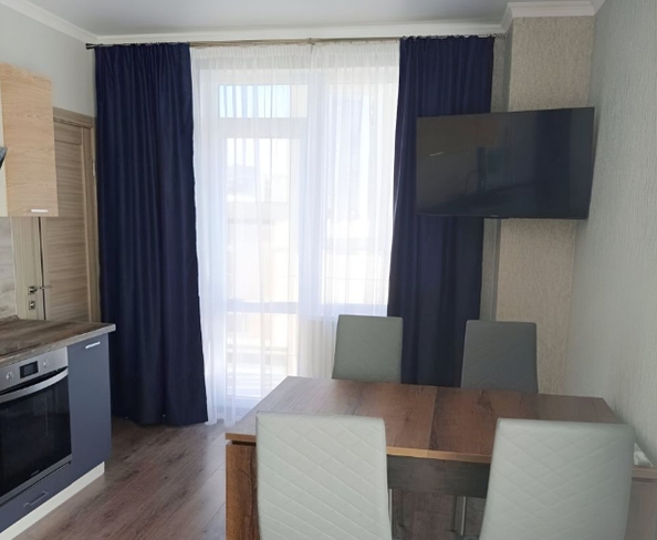 
  Сдам 1-комн. квартиру, 40 м², Александра Невского ул, д. 58
. Фото 3.