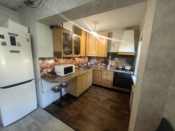 
  Продается 3-комн. квартира, 54.9 м², 7 мкр, д. 4
. Фото 3.