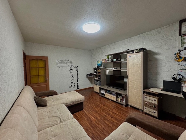 
  Продается 2-комн. квартира, 62.5 м², 177 кв-л, д. 16в
. Фото 2.