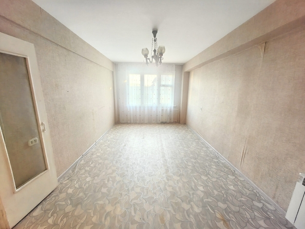 
  Продается 1-комн. квартира, 34.7 м², 17 мкр, д. 3
. Фото 1.