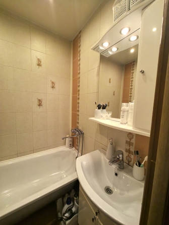 
  Продается 2-комн. квартира, 53.2 м², 19 мкр, д. 13
. Фото 15.