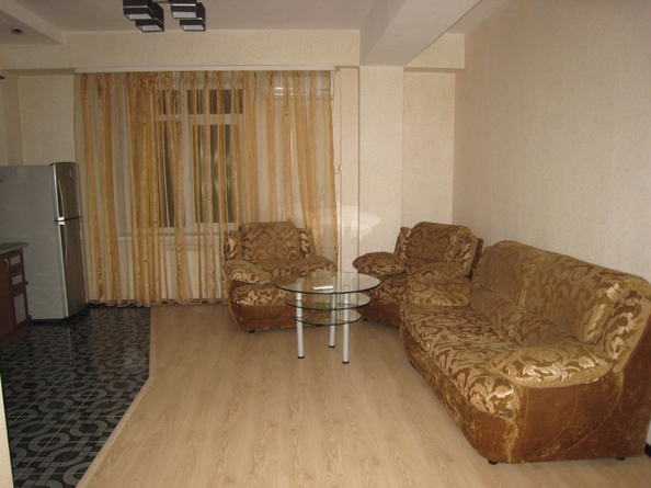 
  Сдам 3-комн. квартиру 97 м². Фото 2.