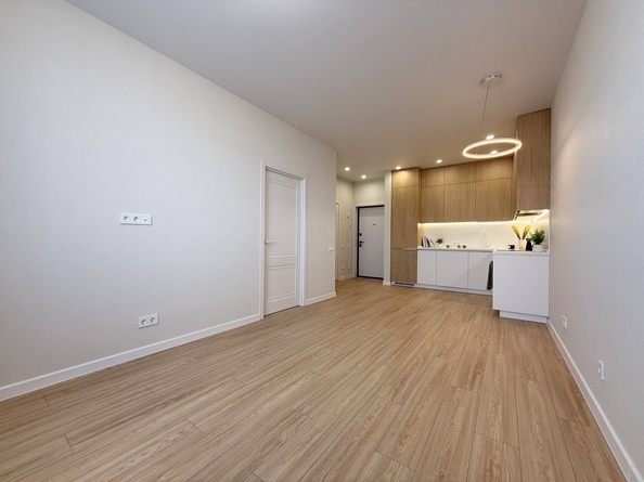
  Продается 2-комн. квартира 40 м², в ЖК Квартал Стрижи, 3 очередь, дом 2. Фото 7.