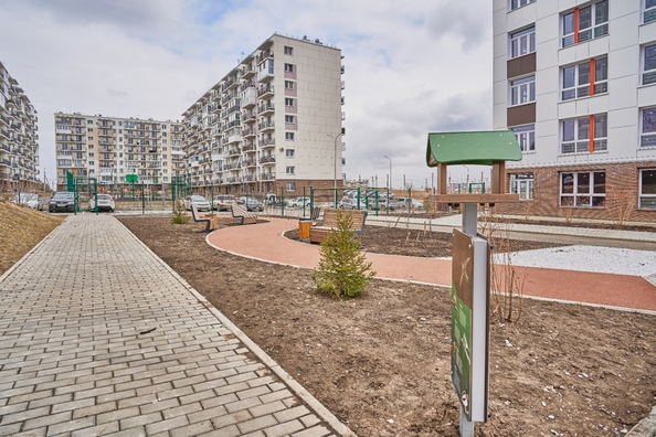 
  Продается 2-комн. квартира 57.7 м², в ЖК Юго-Западный, дом 17. Фото 8.