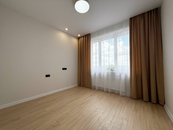 
  Продается 2-комн. квартира 42.8 м², в ЖК Квартал Стрижи, 3 очередь, дом 1. Фото 7.