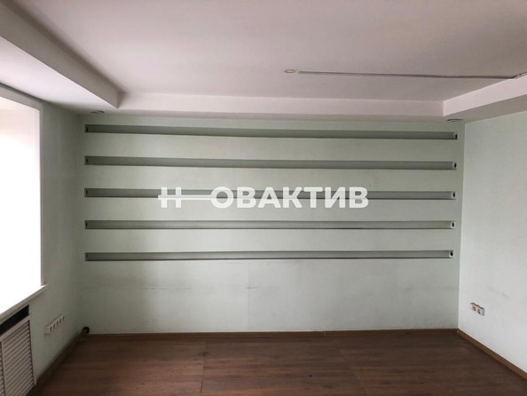 
   Продам помещение свободного назначения, 402.8 м², Дзержинского ул, 1

. Фото 1.