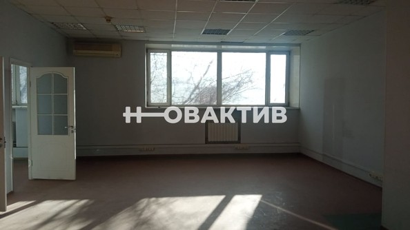 
   Продам помещение свободного назначения, 256 м², Кузнецкий пр-кт, 234

. Фото 2.
