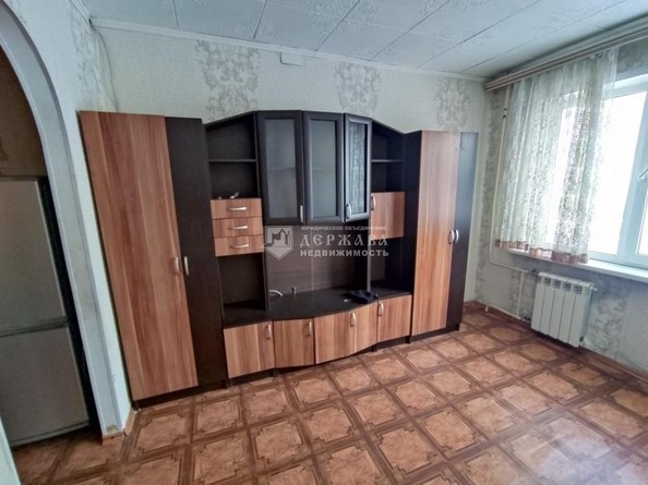 
   Продам 1-комнатную, 24 м², Сибиряков-Гвардейцев (2/3-Л) тер, 19

. Фото 8.