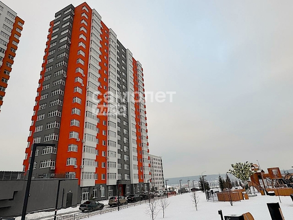 
   Продам 2-комнатную, 56.9 м², Октябрьский пр-кт, корпус Б

. Фото 9.