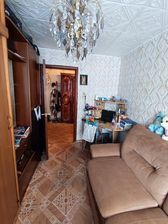 
   Продам 3-комнатную, 50 м², Гайдара ул, 6

. Фото 1.