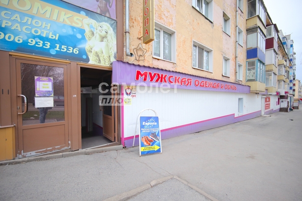 
   Продам торговое помещение, 70 м², Ленина ул, 28

. Фото 1.