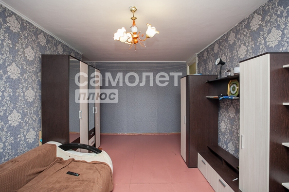 
   Продам 2-комнатную, 47.9 м², 50 лет Октября ул, 32

. Фото 4.