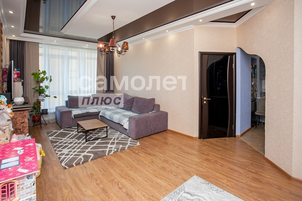 
   Продам 2-комнатную, 55.7 м², Строителей б-р, 53

. Фото 1.