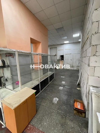 
   Продам помещение свободного назначения, 180.9 м², Шахтеров пр-кт, 33

. Фото 3.