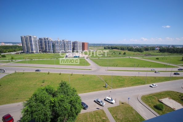 
   Продам 1-комнатную, 32.4 м², Строителей б-р, 59/1

. Фото 5.