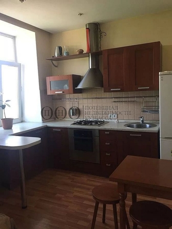 
   Продам 2-комнатную, 41 м², Красноармейская ул, 128

. Фото 1.